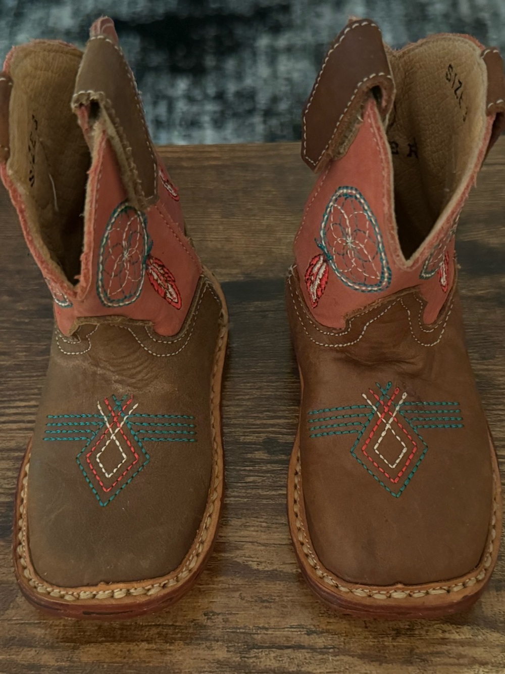 Roper Cowbabies Leather Boots with Embroidered Dreamcatcher, Size 3